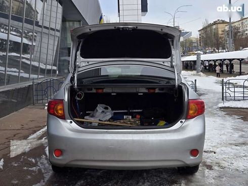 Toyota Corolla 2008 - фото 26