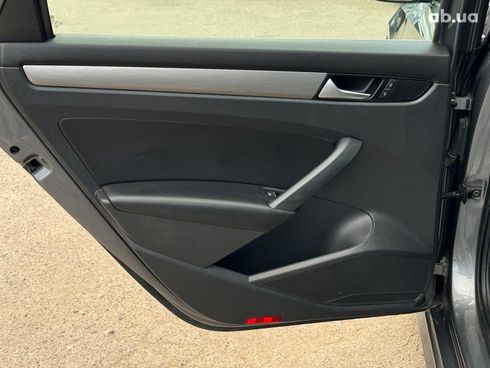 Volkswagen Passat 2014 серый - фото 21