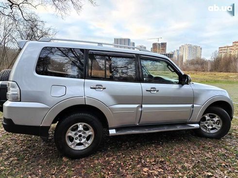 Mitsubishi Pajero Wagon 2008 - фото 25
