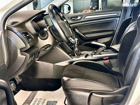 Renault Megane 2018 - фото 17