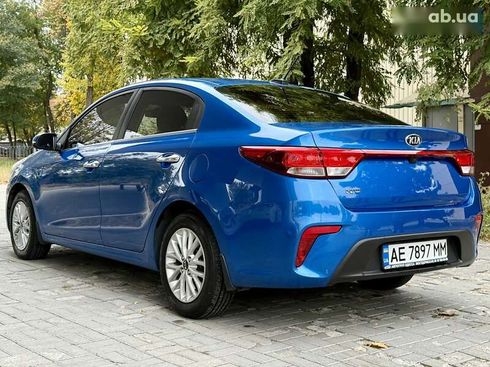 Kia Rio 2018 - фото 14