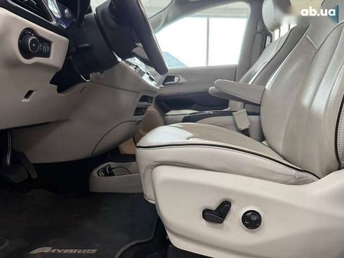 Chrysler Pacifica 2017 - фото 23