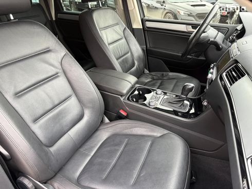 Volkswagen Touareg 2015 черный - фото 36