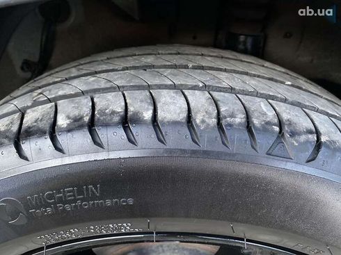 Hyundai Kona Electric 2022 - фото 25