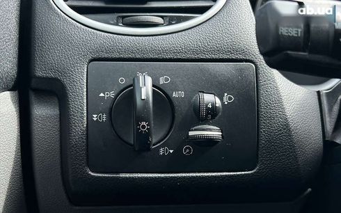 Ford Focus 2010 - фото 19