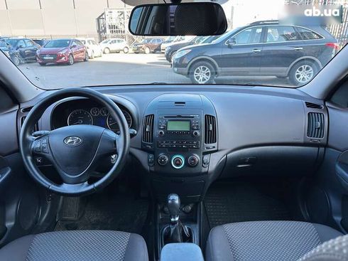 Hyundai i30 2011 - фото 14
