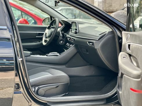 Hyundai Sonata 2020 черный - фото 20