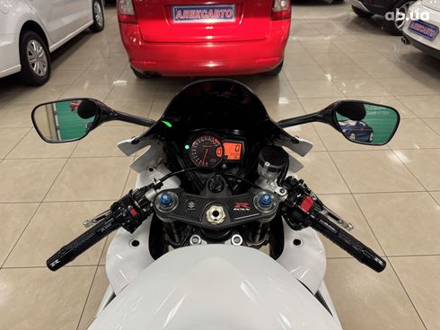 Suzuki GSX-R 2006 белый - фото 7