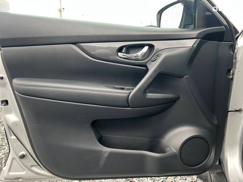 Nissan Rogue 2017 серый - фото 15