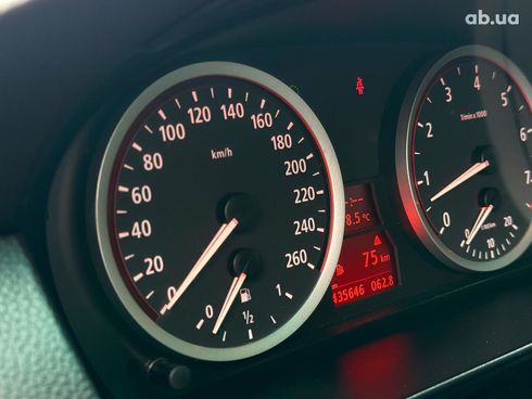 BMW 5 серия 2005 серый - фото 18