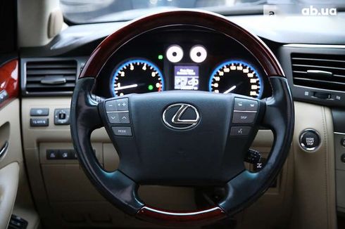 Lexus LX 2008 - фото 16