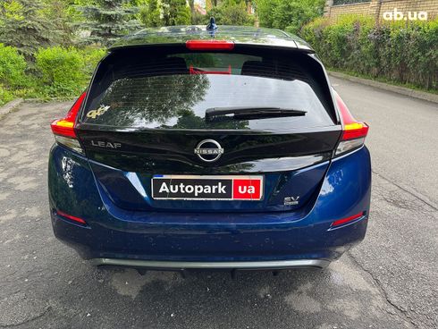 Nissan Leaf 2022 синий - фото 7