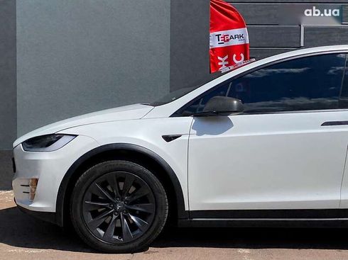 Tesla Model X 2019 - фото 5