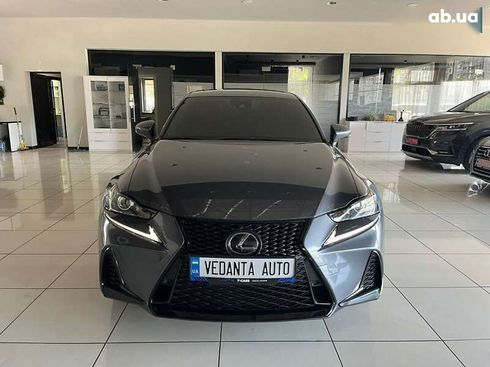 Lexus IS 2017 - фото 2