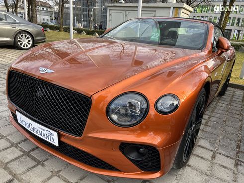 Bentley Continental GT 2022 - фото 41