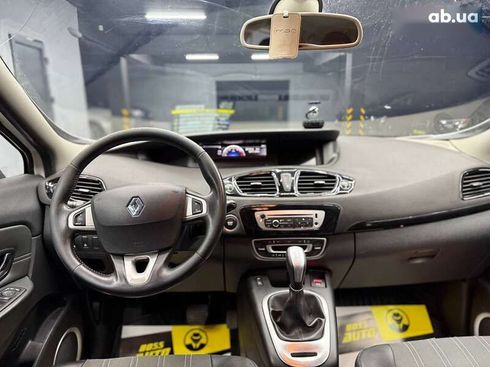Renault Scenic 2012 - фото 11