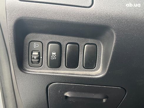 Mitsubishi Outlander 2012 серый - фото 43