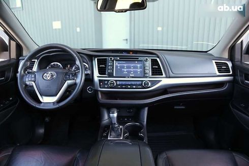 Toyota Highlander 2015 - фото 16