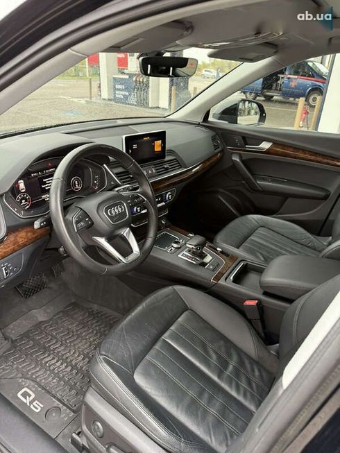 Audi Q5 2017 - фото 16