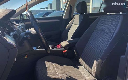 Volkswagen Passat 2015 - фото 10