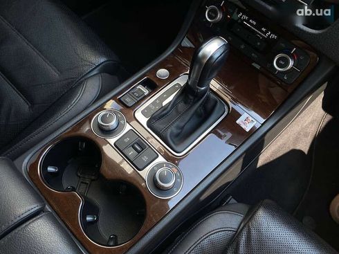 Volkswagen Touareg 2018 - фото 27