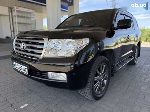 Toyota Land Cruiser 2010 - фото 3