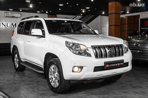 Toyota Land Cruiser Prado 2013 - фото 2