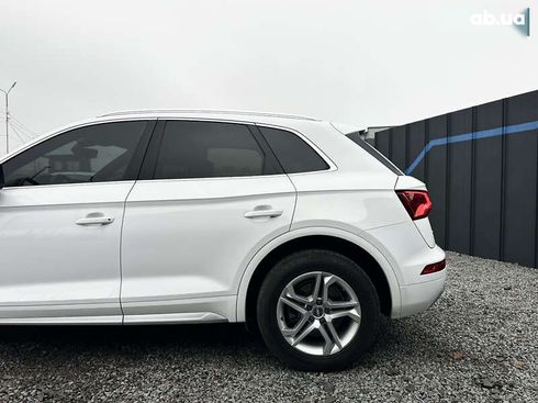 Audi Q5 2017 - фото 11