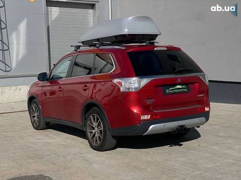 Mitsubishi Outlander 2014 - фото 11