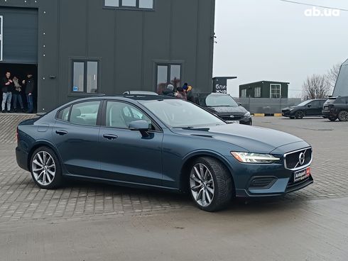 Volvo S60 2018 синий - фото 17