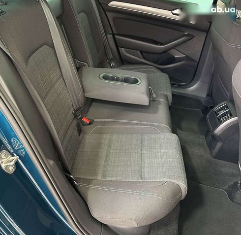 Volkswagen Passat 2020 - фото 11
