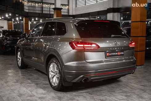 Volkswagen Touareg 2019 - фото 21