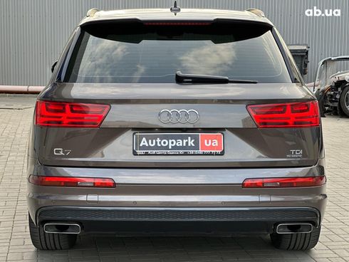 Audi Q7 2016 серый - фото 10
