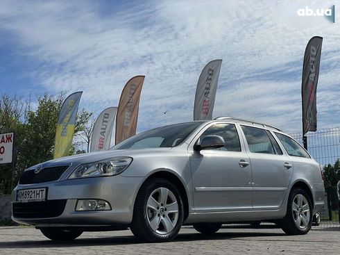Skoda Octavia 2011 - фото 3