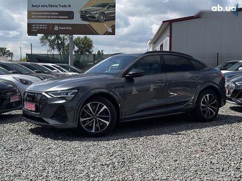 Audi e-tron S 2021 - фото 11
