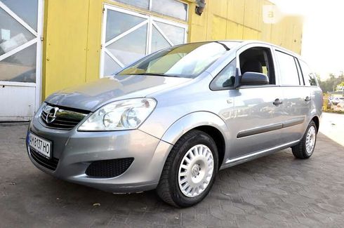 Opel Zafira 2009 - фото 14