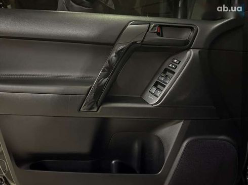 Toyota Land Cruiser Prado 2016 - фото 21