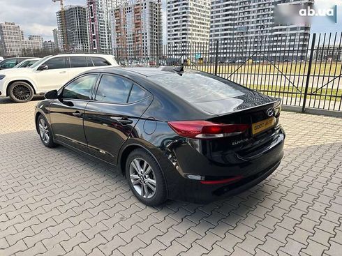 Hyundai Elantra 2017 - фото 5