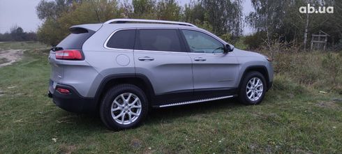 Jeep Cherokee 2017 серый - фото 3