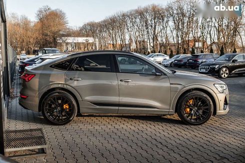 Audi E-Tron 2022 - фото 9