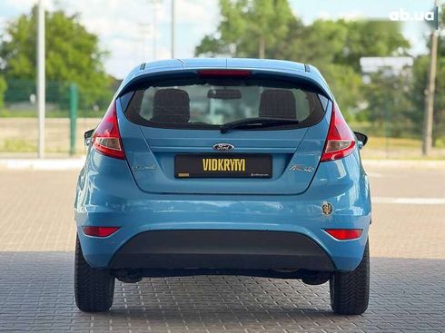 Ford Fiesta 2011 - фото 11