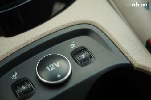 Ford Focus 2012 - фото 17