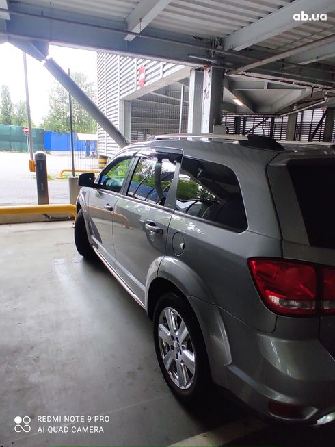 Dodge Journey 2018 серый - фото 13