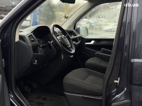 Volkswagen Caravelle 2017 синий - фото 26