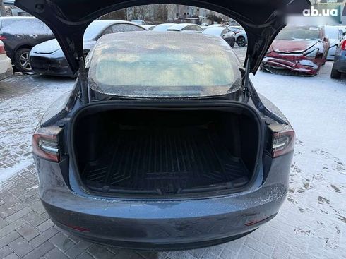 Tesla Model 3 2021 - фото 8