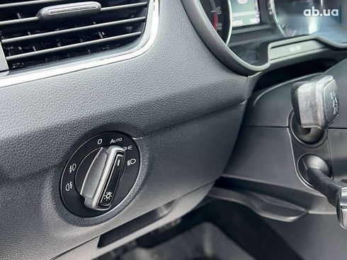 Skoda Octavia 2017 - фото 22