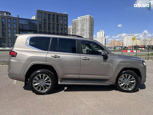 Toyota Land Cruiser 2023 - фото 19