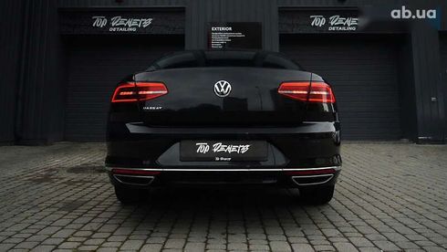 Volkswagen Passat 2018 - фото 12