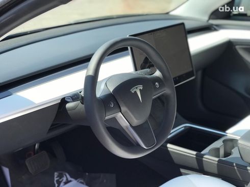 Tesla Model 3 2022 серый - фото 23