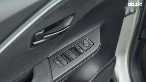 Toyota C-HR 2023 - фото 15